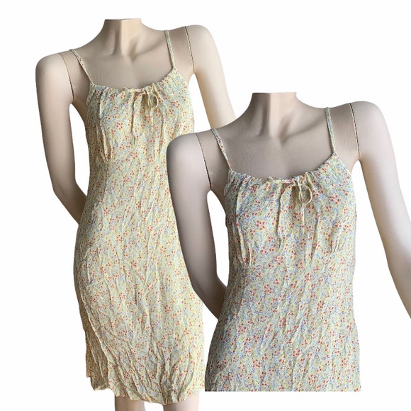 Light yellow floral summer dress - Picture 1 of 4